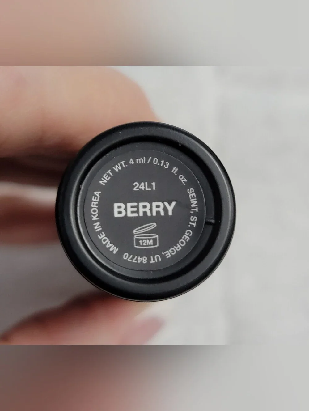 NIB-Seint Beauty Lip Tint in Berry (free gift w/purchase)